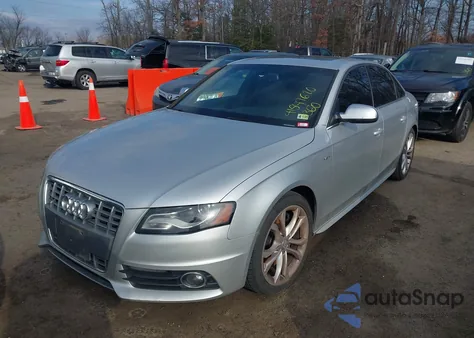 2010 Audi S4 3.0 Premium Plus from USA, damaged, VIN WAUBGAFL8AA022073